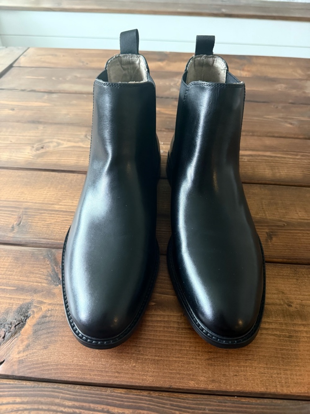 NEW Banana Republic Black Leather Chelsea Boots Men 10 - Picture 5 of 8